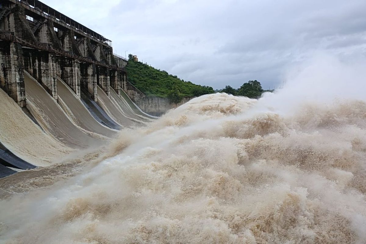 Dam Impact