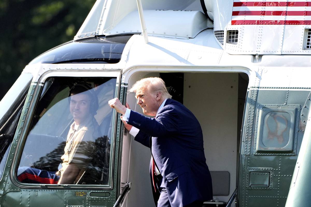 Donald Trump Warns Hamas