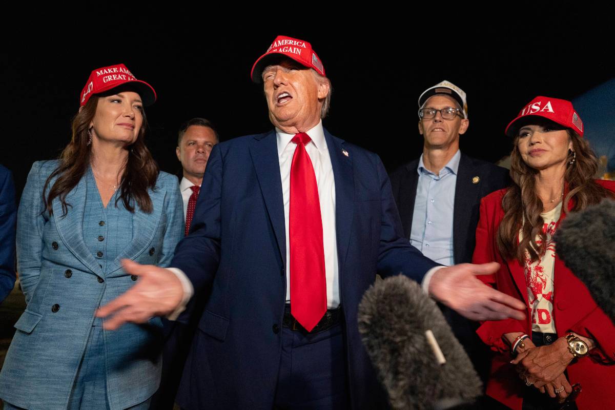 Donald Trump imposes tariff on Canadian imports