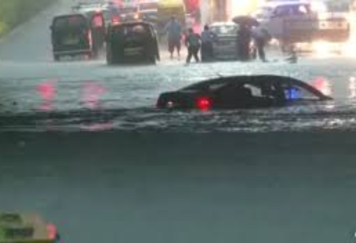 Heavy Rain In Delhi