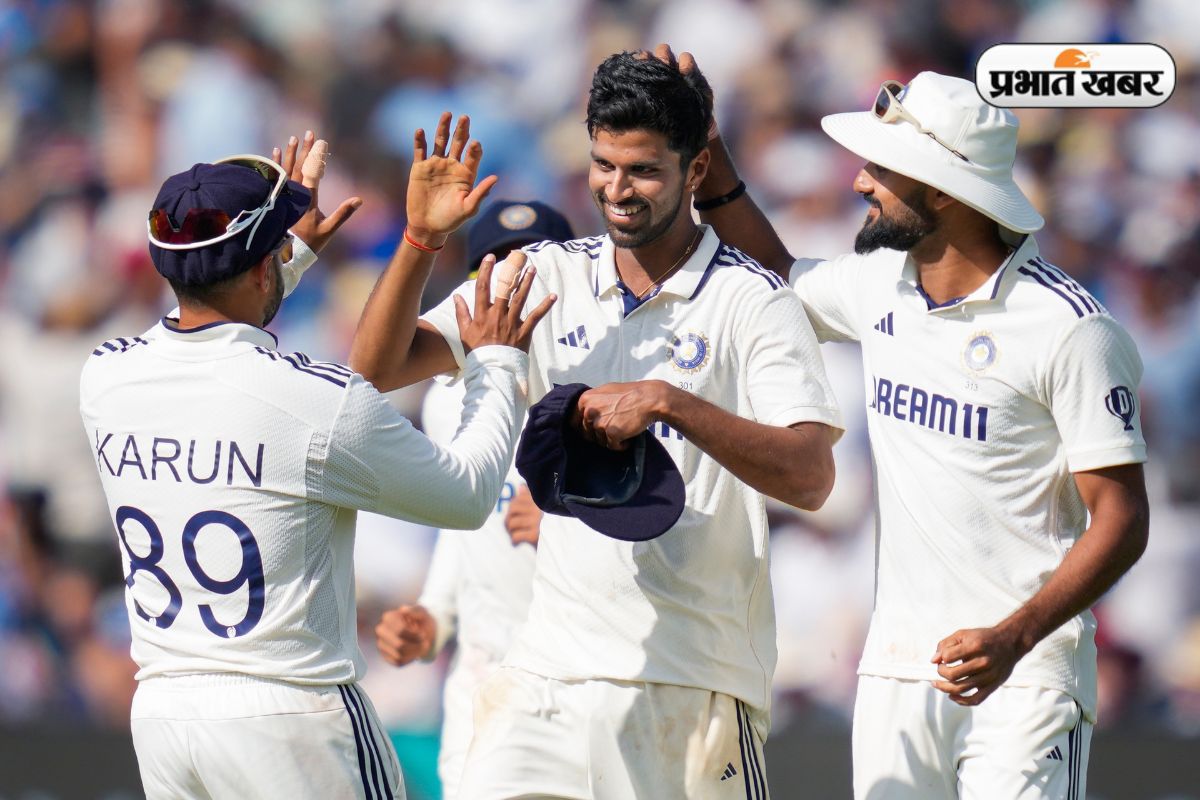 IND vs ENG: Washington Sunder with teammates