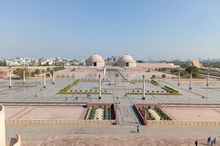लखनऊ ने स्वच्छता सर्वे में लगाई लंबी छलांग, 44वें सीधे टॉप 3 में बनाई जगह