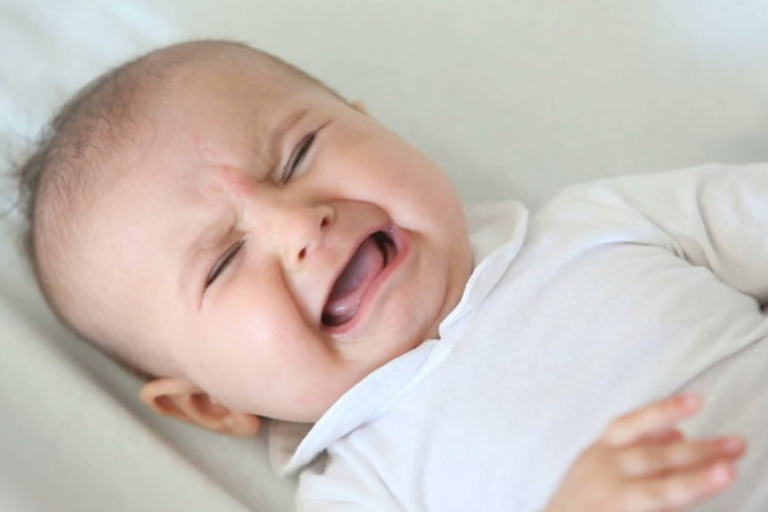 Parenting Tips: अगर बच्चा बार-बार रोता है, तो ये टिप्स जरूर आजमाएं, तुरंत दिखेगा फर्क