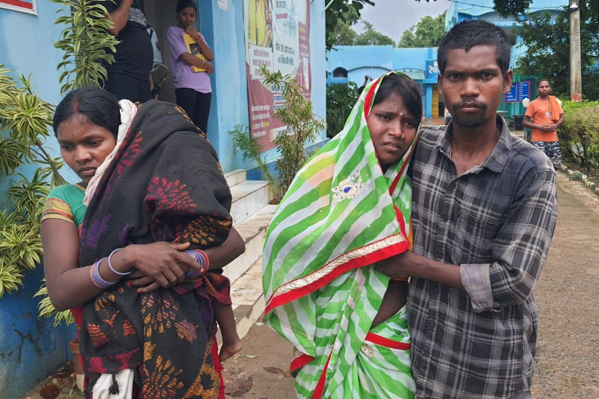 घटना के बाद रोते माता-पिता