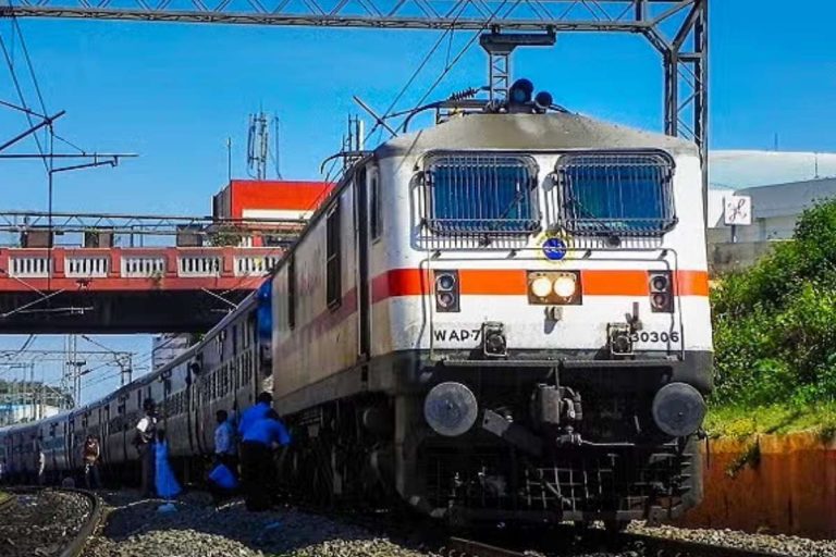RRB NTPC Result 2025 OUT Soon: रेलवे एनटीपीसी रिजल्ट यहां मिलेगा, कटऑफ भी होगी जारी