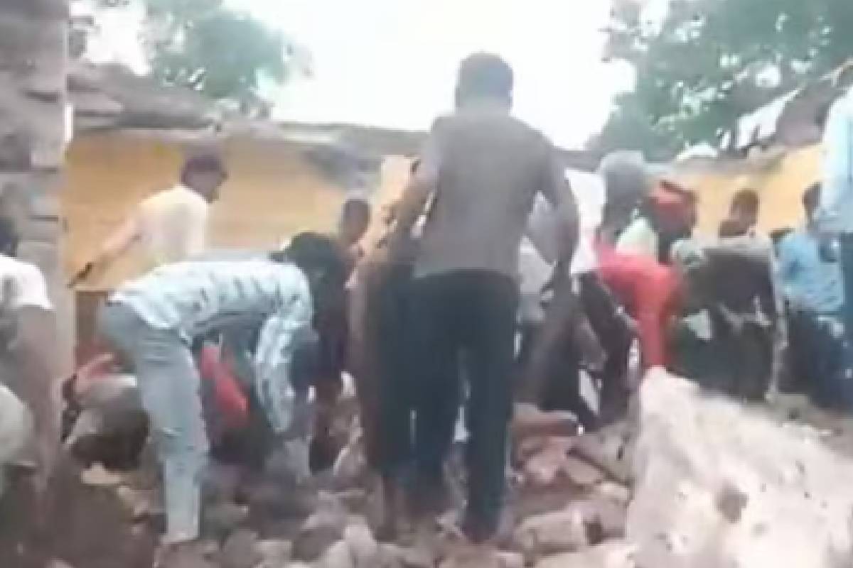 School roof collapses in Rajasthan