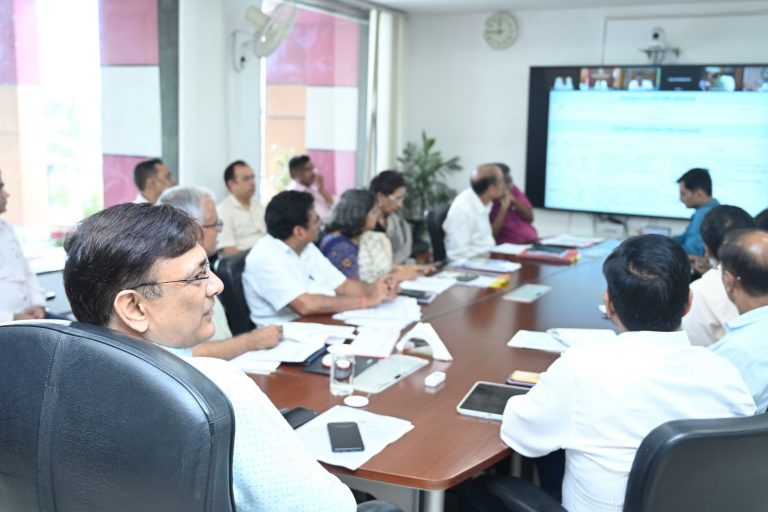 Gaya News : मॉनसून में रेलवे परिचालन की निगरानी तेज, यात्रियों की सुविधा पर विशेष जोर