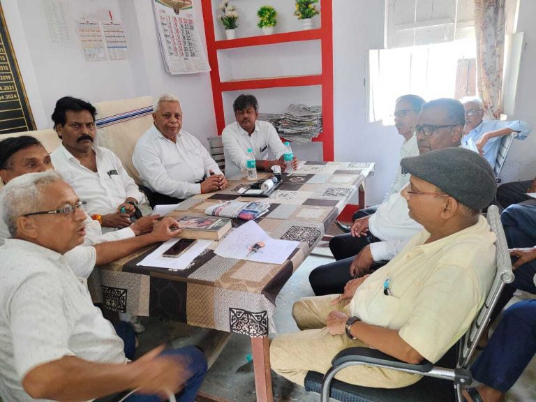 अधिवक्ताओं को मिले चिकित्सा बीमा व स्टाइपेंड राशि का लाभ