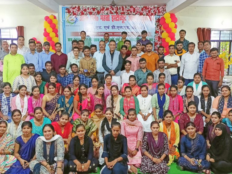 Samastipur News:आरएल महतो कॉलेज के प्रशिक्षु डिस्टिंक्शन मार्क्स के साथ उत्तीर्ण