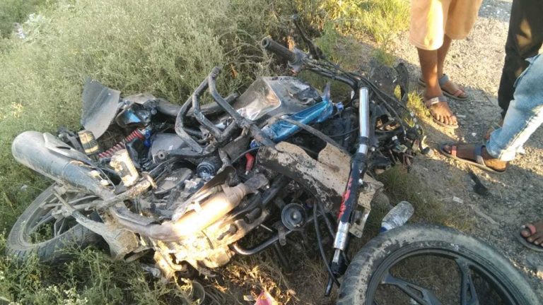 वाहन की टक्कर से युवक की मौत