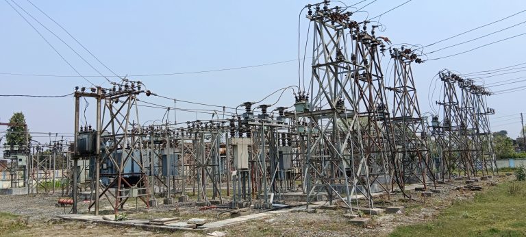 Bettiah : 33 केवी में खराबी से छह घंटे बाधित रही बिजली, परेशान रहे उपभोक्ता