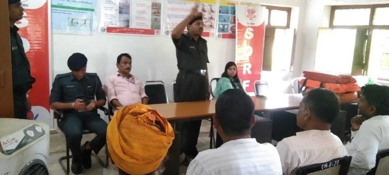 Bettiah : आकाशीय बिजली से बचाव को लेकर मॉक ड्रिल