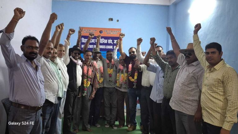 पूर्व सैनिकों ने कांवरियों की सेवा करने का लिया निर्णय