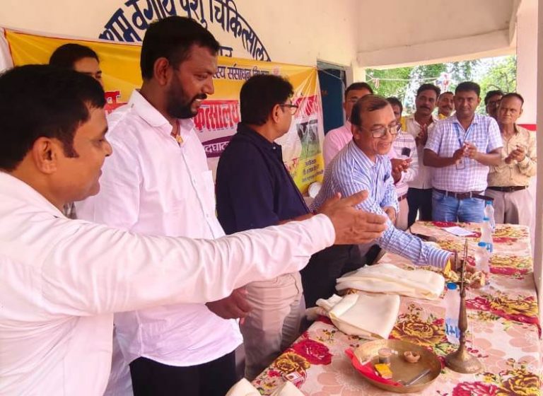 देव के कंचनपुर में पशु चिकित्सालय के भवन का  हुआ शुभारंभ