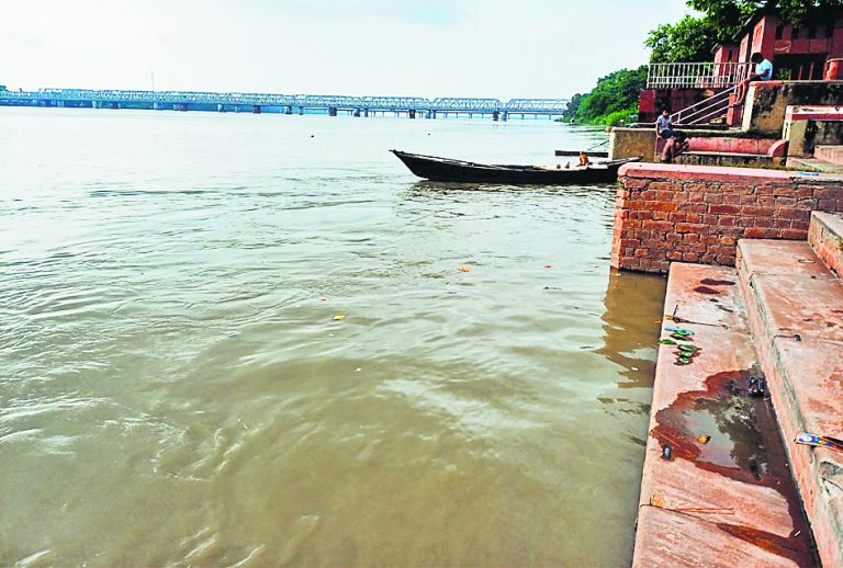 Hajipur News : गंगा खतरे के निशान से 69 सेमी नीचे, लालगंज में गंडक 99 सेमी दूर