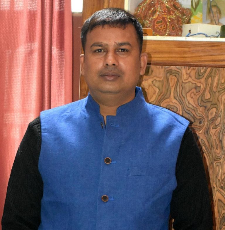 Saran News : जनसुराज के जिला चुनाव प्रभारी बने डॉ अभिषेक रंजन सिंह
