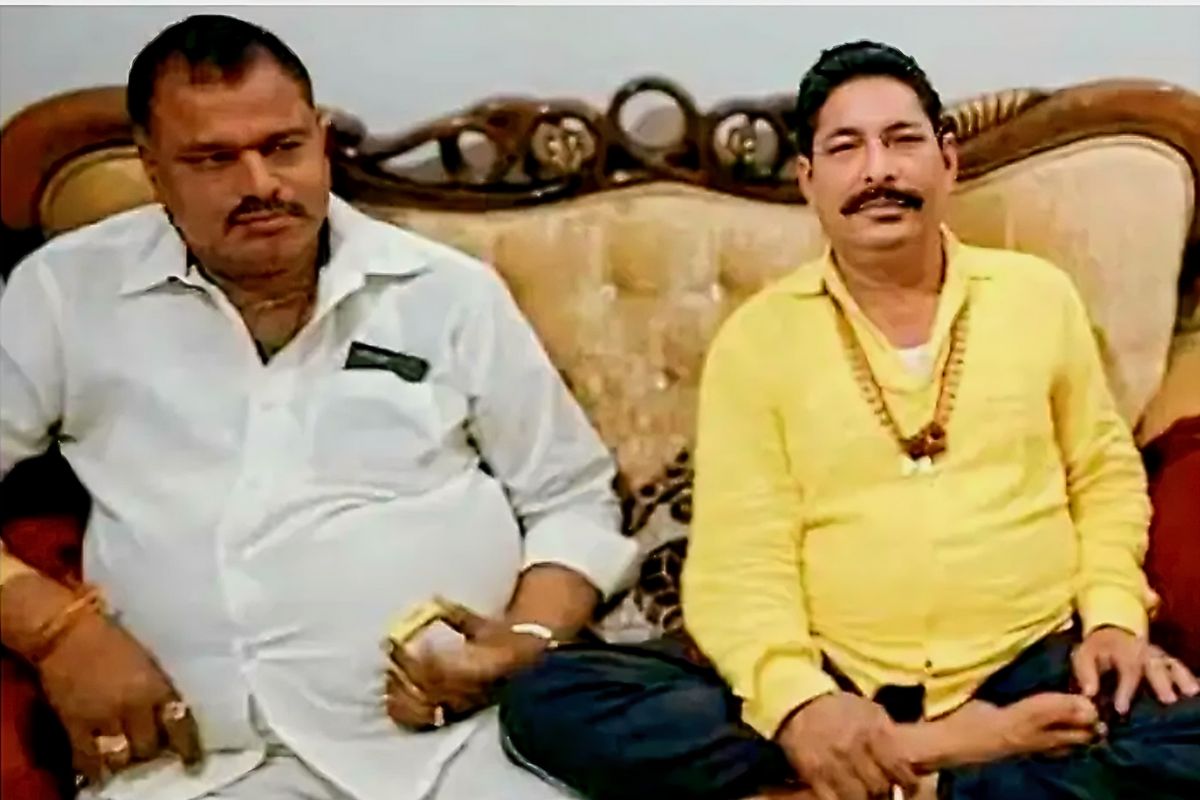 lallu mukhiya with anant| Police attached the house of Anant Singh's associate Lallu Mukhiya