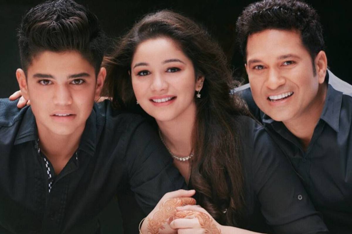 Arjun Tendulkar (Left), Sara Tendulkar (Center), Sachin Tendulkar (Right)
