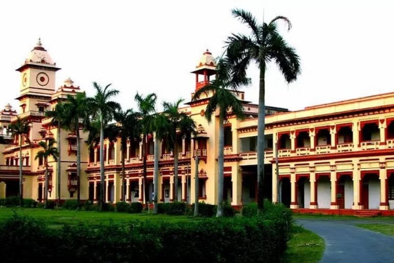 BHU ने इन छात्रों के लिए जारी किया नोटिस, Practical Test के लिए जाने से पहले देखें डिटेल