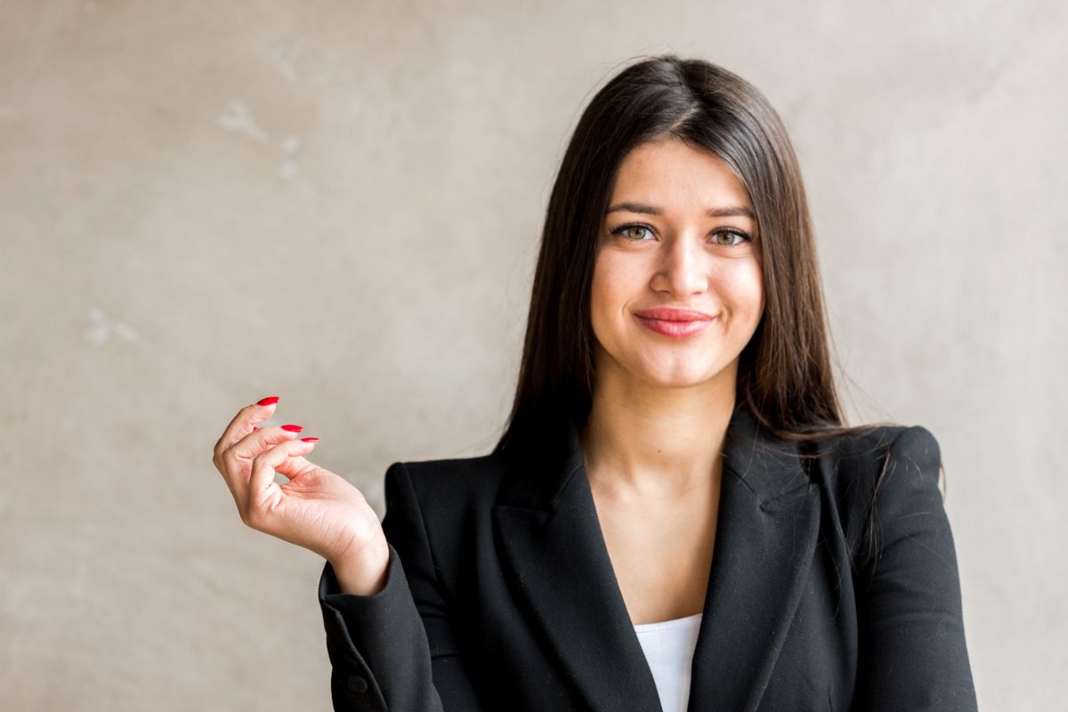 Bank Holiday 2025 in Hindi