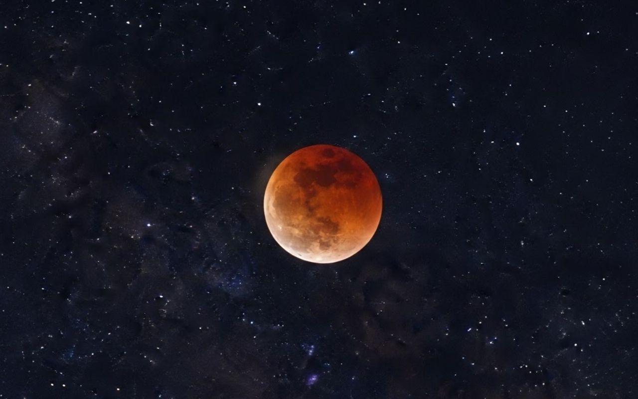 Chandra Grahan 2025 Pitru Dosh Upay