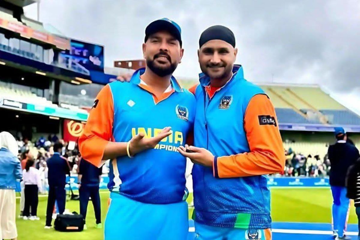 Yuvraj Singh and Harbhajan Singh