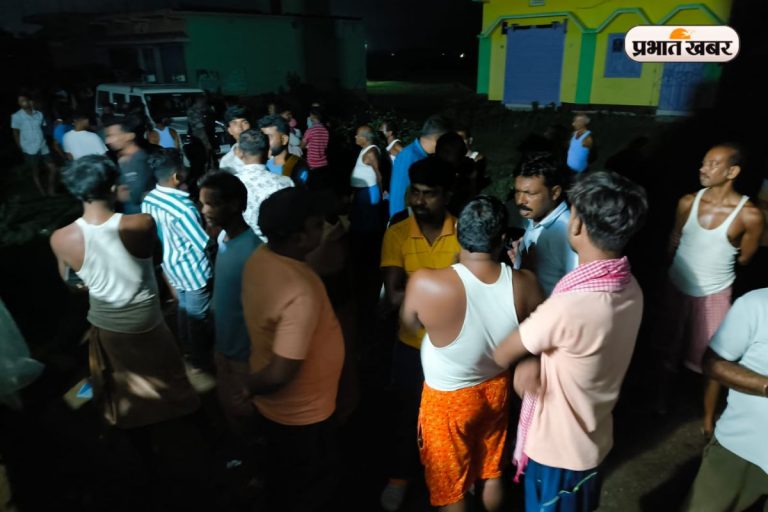 दुमका में दिल दहला देने वाली वारदात: वृद्ध दंपति की घर में घुसकर निर्मम हत्या