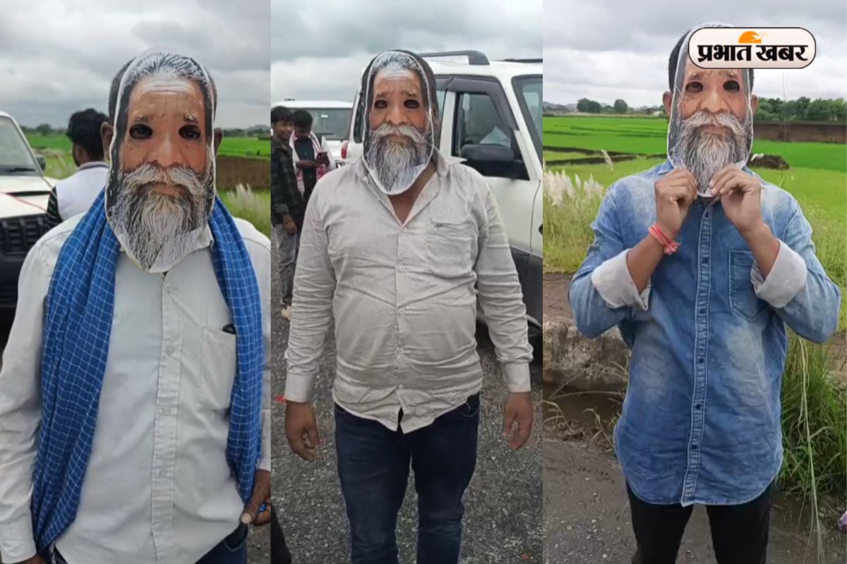 Farmer Protest with Shibu Soren Mask