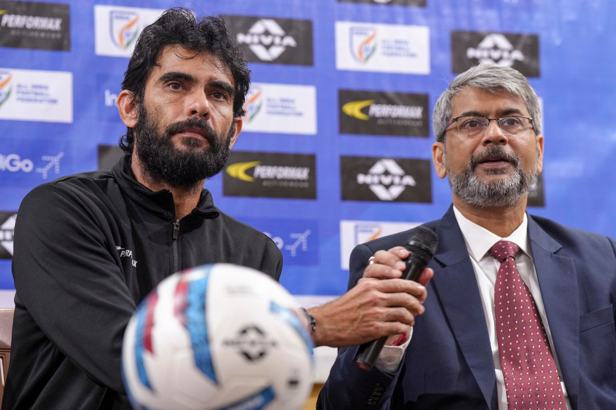 Football head coach Khalid Jamil with AIFF President Kalyan Chaubey