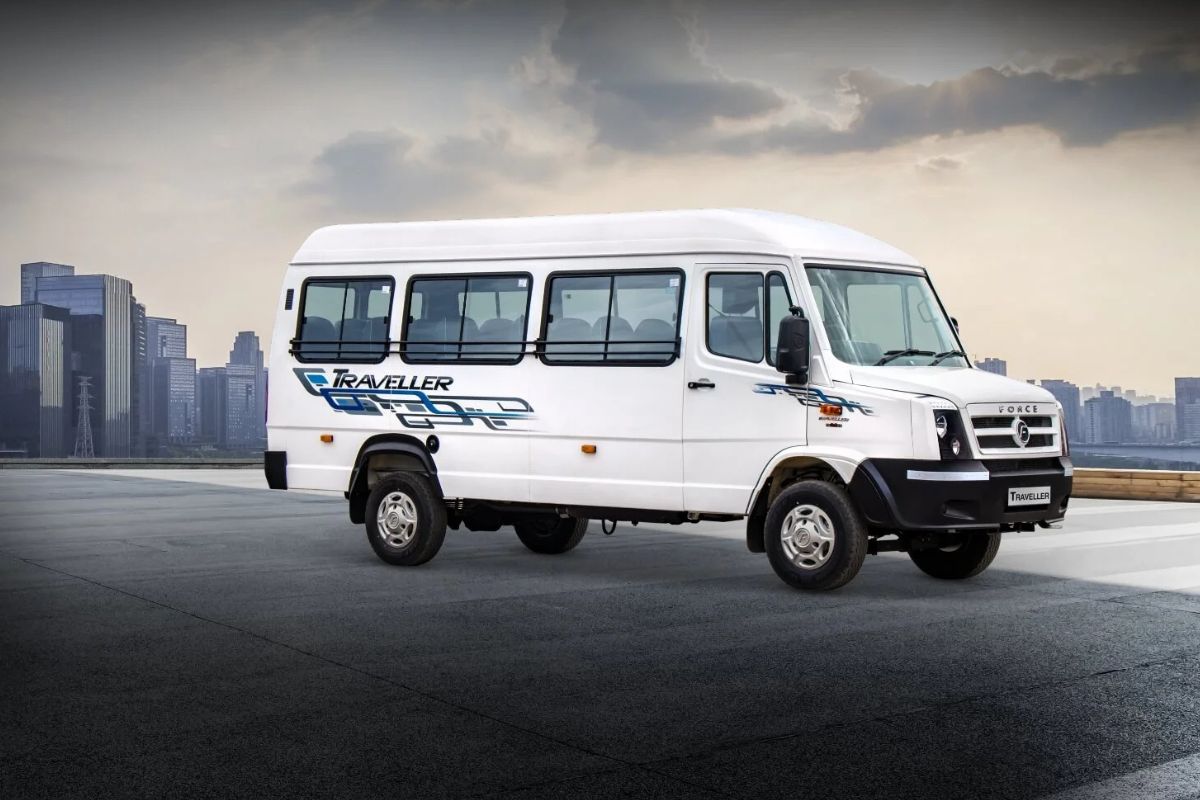 Force Traveller 3700