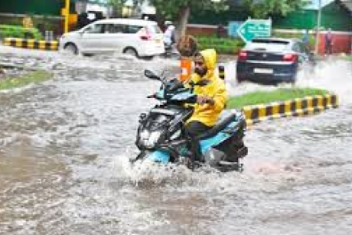 Heavy Rainfall In New Delhi
