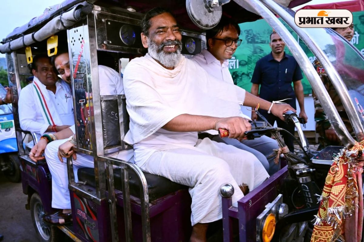 Hemant Soren Viral Photo