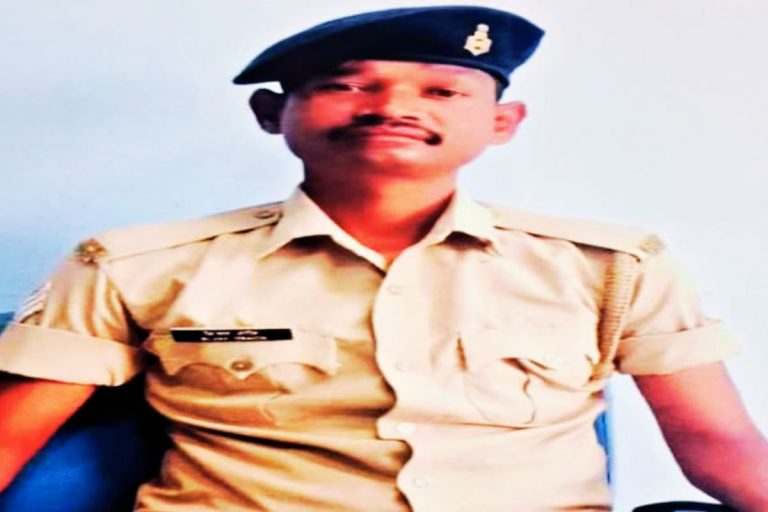 बंद पड़े पत्थर खदान की झाड़ी में मिले शव की पहचान पुलिस जवान के रूप में हुई