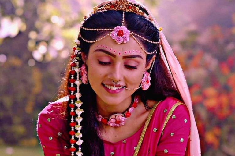Radha Inspired Makeup: जन्माष्टमी पर राधा जैसा खूबसूरत लुक पाएं, फॉलो करें ये आसान मेकअप स्टेप्स