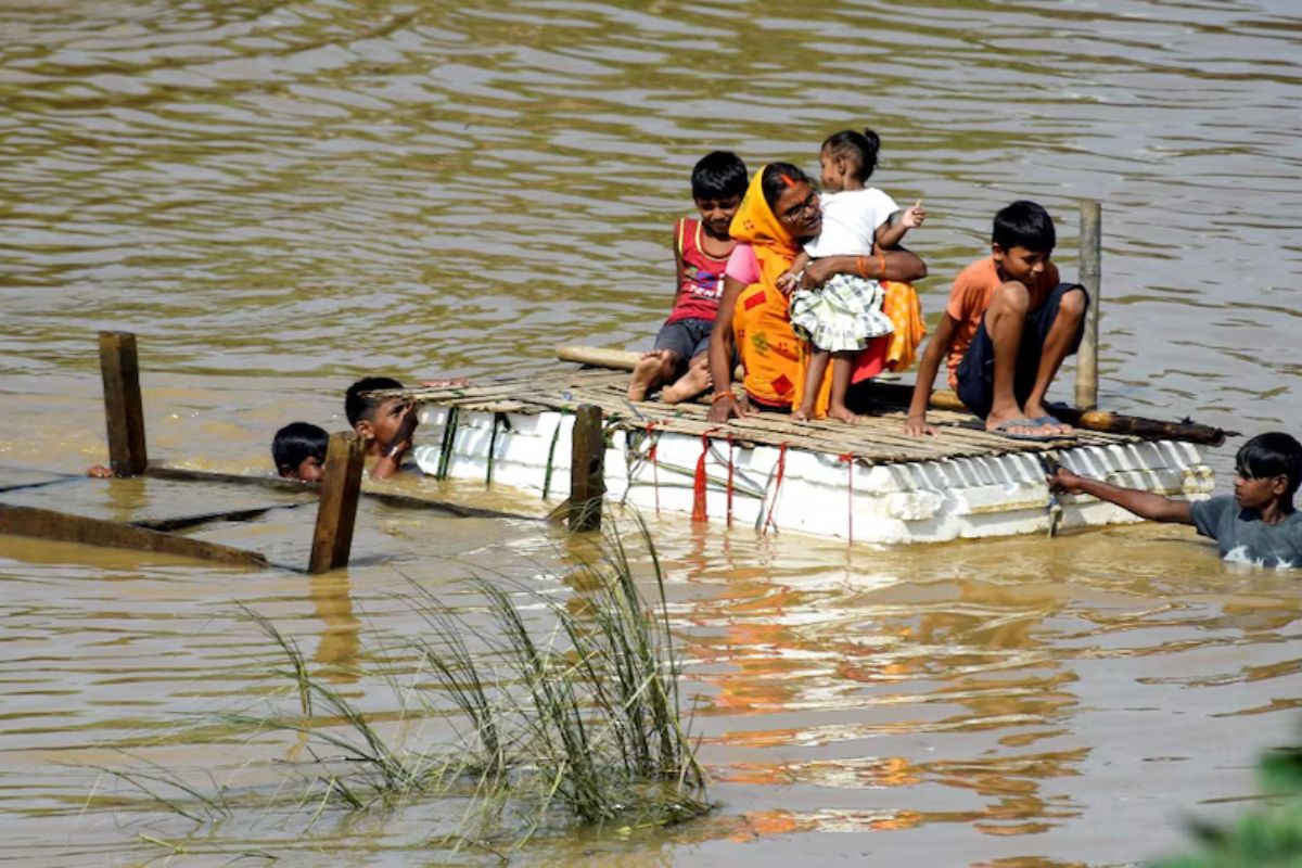 Thousands of people imprisoned in water