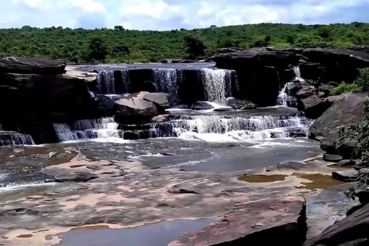 Tourist Place In Bihar waterfall like America's Niagara