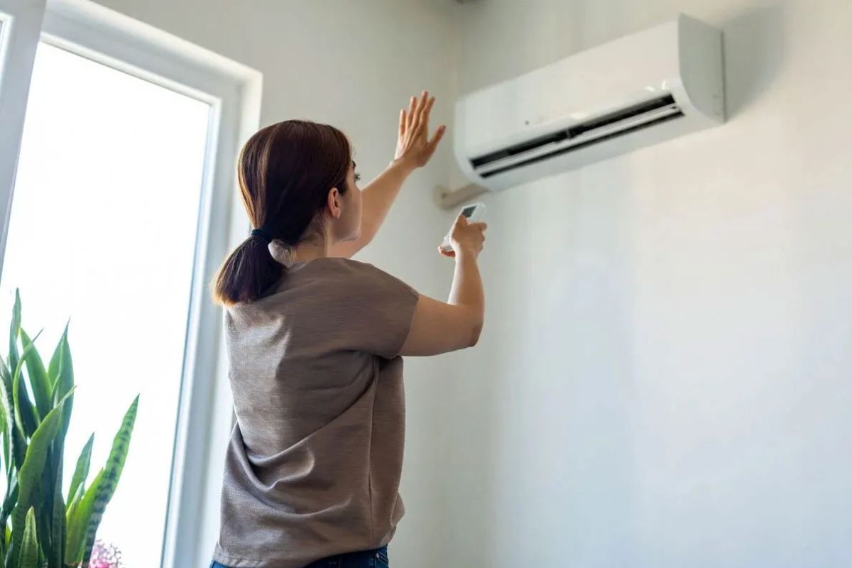 Use Eco Mode In AC to save Electricity