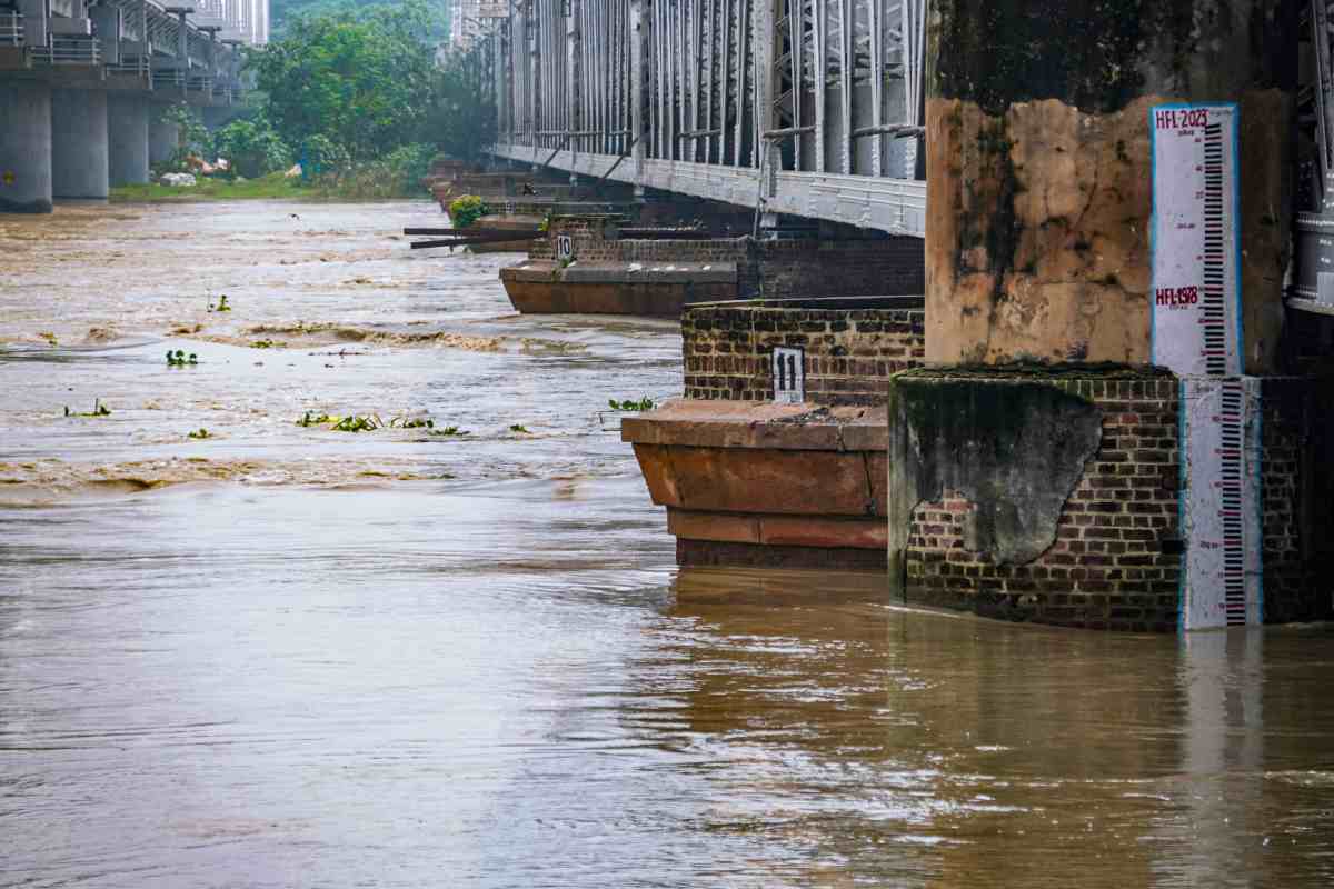 Yamuna River flow close to danger mark