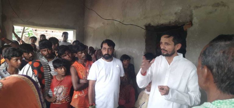 राशन कम दिये जाने की शिकायत पर विधायक ने की एसडीएम से जांच की मांग