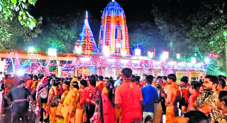 Rourkela News: घोघड़ेश्वर महादेव से की सुख-समृद्धि की कामना