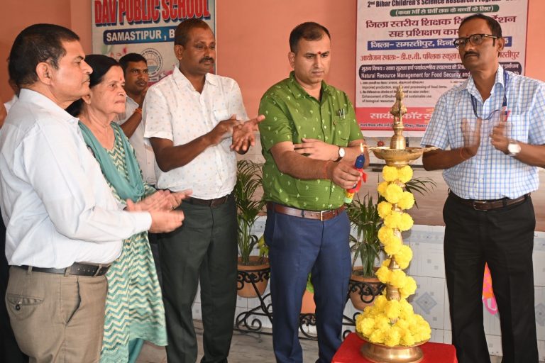 Samastipur News:विद्यार्थियों में वैज्ञानिक सोच बढ़ाने को हुई कार्यशाला