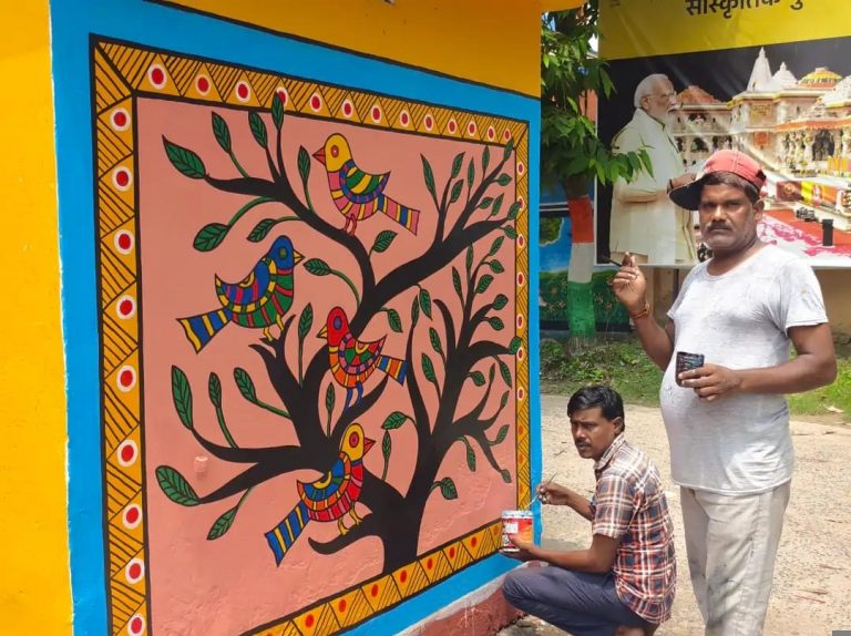 पूर्णिया पूर्व प्रखंड में मिथिला पेंटिंग से सौंदर्यीकरण योजना प्रारंभ