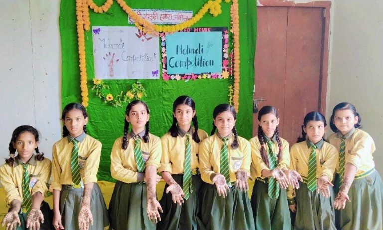 Samastipur News:सिटी सेंट्रल स्कूल की शाखाओं में हुई मेहंदी प्रतियोगिता