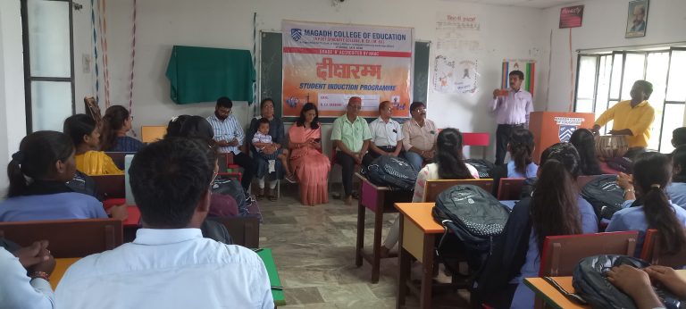 अनुशासन में रहकर निरंतर सीखते रहें – प्राचार्य
