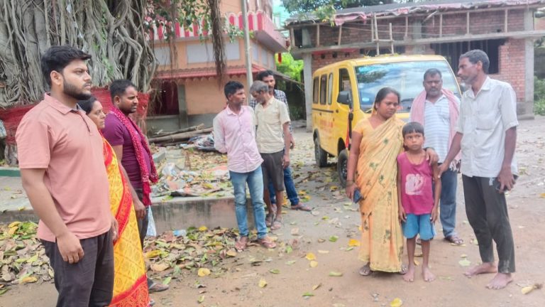 नाबालिग लड़की ने घर में फांसी लगाकर की आत्महत्या