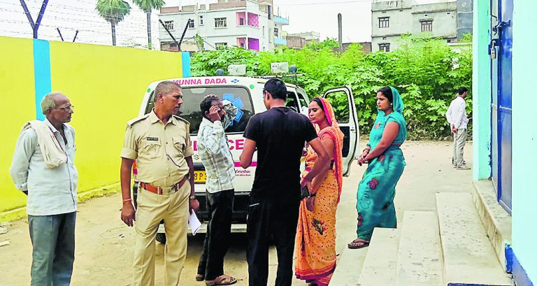 Gopalganj News  : परिजनों से आहत नवविवाहिता ने पंखे से लटक कर किया सुसाइड