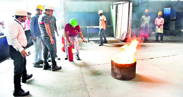 Rourkela News: गैस रिसाव और आग की घटनाओं से निबटने की दक्षता का किया परीक्षण