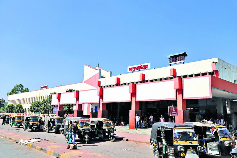 Rourkela News: साउथ-बिहार एक्सप्रेस पकड़ने के दौरान गिरने से यात्री की मौत