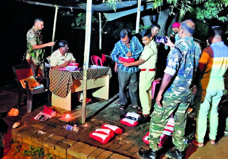 Rourkela News: राउरकेला से सिमडेगा जा रही बस से 12 किलो गांजा जब्त, दो गिरफ्तार