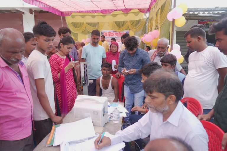 Motihari: महिलाओं में हीमोग्लोबिन कम  मिला तो बुजुर्गों में बीपी एवं शुगर लेवल असामान्य